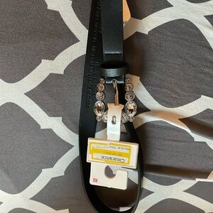 Black Ryne stone belt